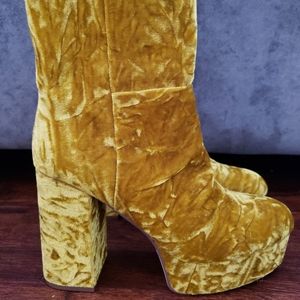 Urban Outfitters Michelle Chartreus platforms